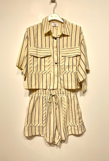 Großhändler NOS - Shirt set with short sleeves and striped shorts