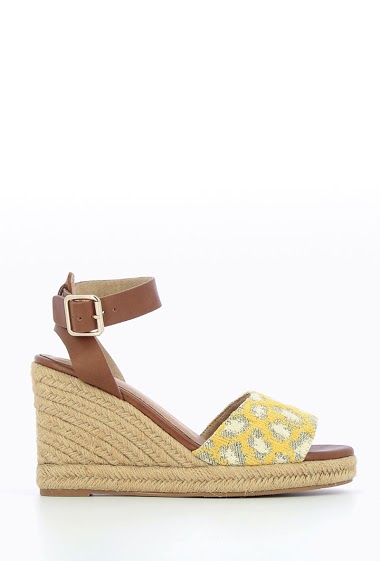 Espadrille wedges with woven yellow leopard-print