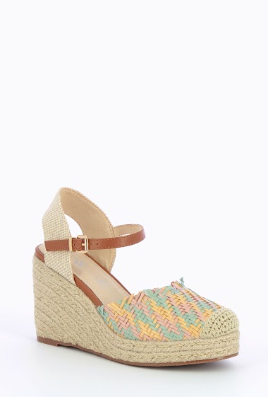 Wedge sandals with multicolored braiding