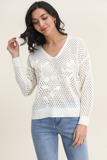 Wholesaler Vega's - Crochet style sweater with flower embroidery