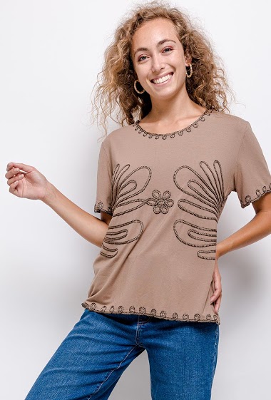 Wholesalers Vera Fashion - T-shirt with embroideries