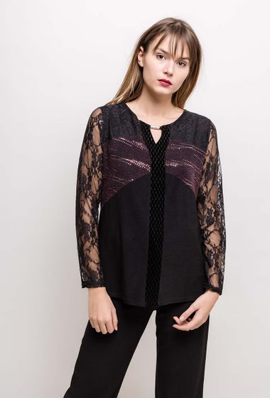 Wholesaler Veti Style - Shiny blouse with lace
