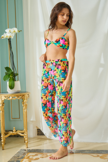 Grossiste Vidoya Swimwear - Ensemble bikini à trois pièces à motifs floraux