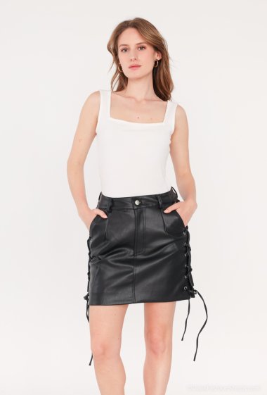 Wholesalers Voyelles - Short faux leather skirt