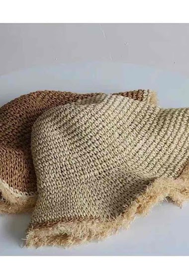 Wholesaler VS PLUS - Crochet hat with fringe