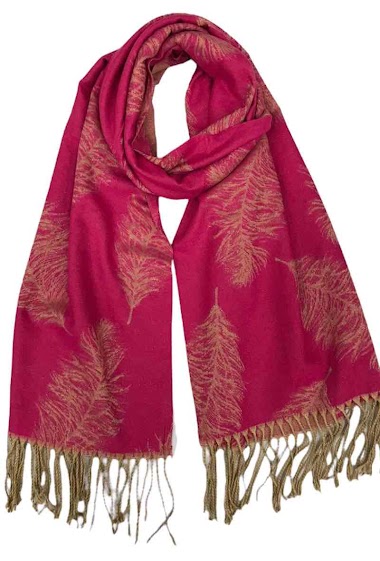 Wholesaler VS PLUS - Fringed scarf with lurex leaf pattern