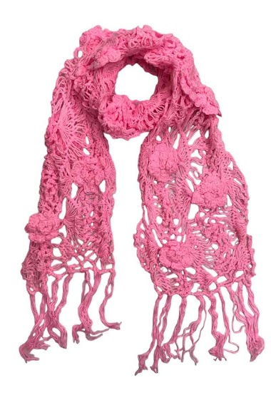 Wholesaler VS PLUS - hand crochet scarf