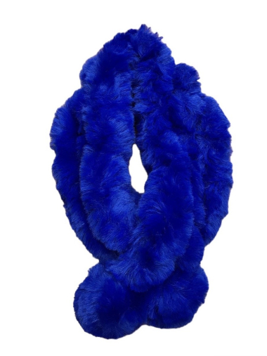 Wholesaler VS PLUS - Faux fur pompom scarf