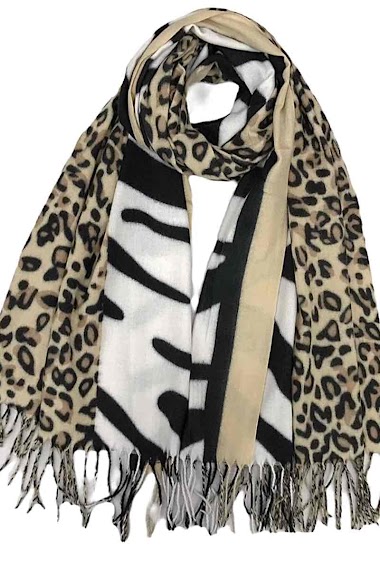 Wholesaler VS PLUS - Animal print scarf with fringe