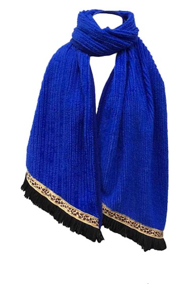 Wholesaler VS PLUS - Long fringe scarf with leopard detail and embroidery