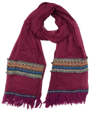 Wholesaler VS PLUS - Scarf with bangs and embroidery
