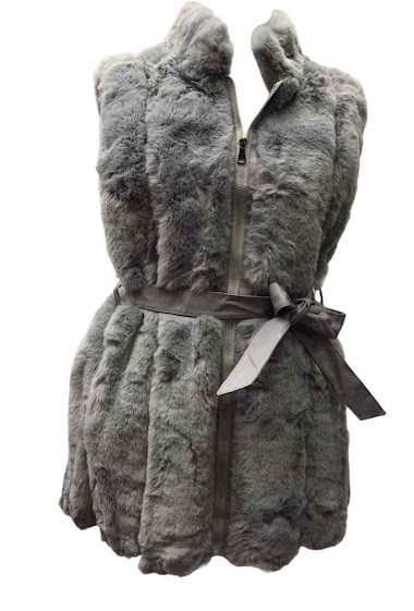 Wholesaler VS PLUS - Faux fur vest with zipper