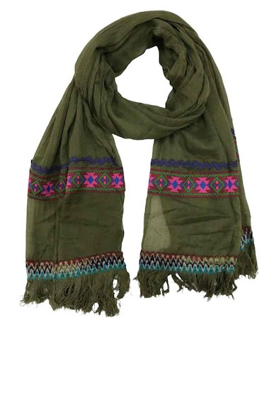 Wholesaler VS PLUS - Large fringe scarf with embroidery