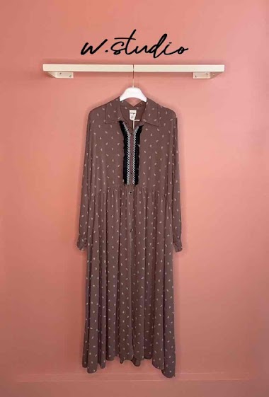 Großhändler W Studio - Langes Kleid aus Viskose – dezentes Bandana-Muster