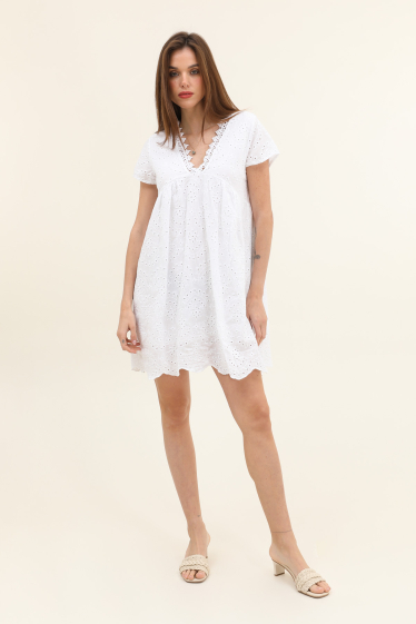 Grossiste Willow - Robe broderie anglaise dos nu