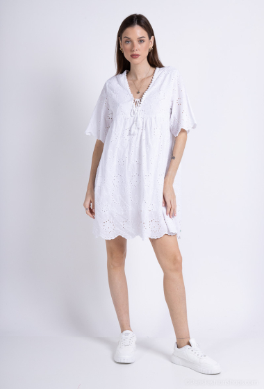 Grossiste Willow - Robe pompom broderie anglaise