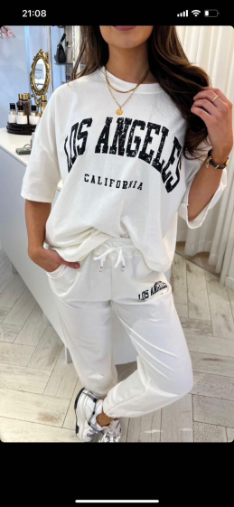 Wholesaler Willy Z - T-shirt and jogging set