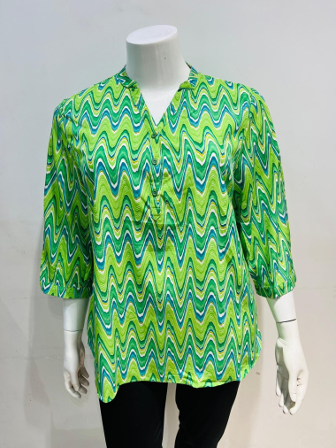 Wholesaler World Fashion - Flowy & casual GT blouse with 3/4 sleeves - Wave print