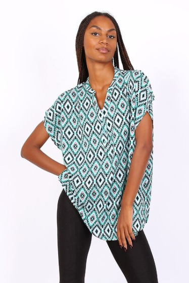 Wholesaler World Fashion - Flowy & casual GT blouse with small sleeves - Diamond print
