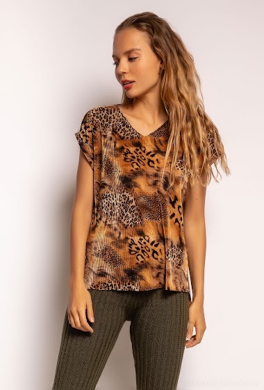 Wholesaler YOURS Paris - Silky pleated blouse