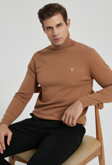 Wholesaler Yves Enzo - Turtle neck jumpers "cashmere touch" with logo - Camel