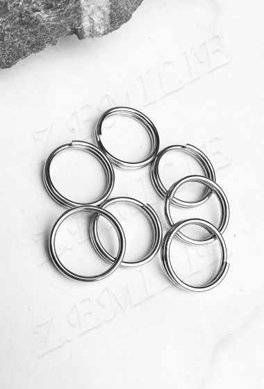 Grossiste Z. Emilie - Accessoire anneaux porte clé par paquet de 20 pièces