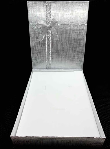 Großhändler Z. Emilie - Gift box for adornment