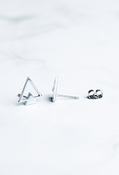 Wholesaler Z. Emilie - Triangle steel earring