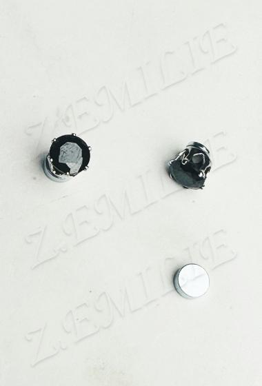 Grossiste Z. Emilie - Boucle d'oreille aimant zirconium rond 6mm