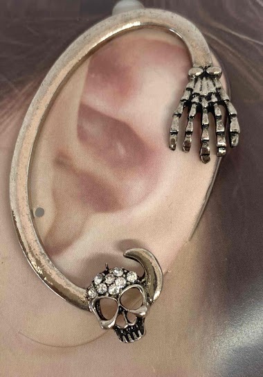 Wholesaler Z. Emilie - Claw and skull earring