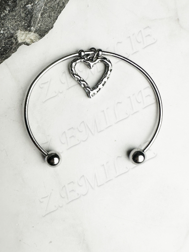 Wholesaler Z. Emilie - Heart bangle steel bracelet