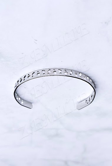 Wholesaler Z. Emilie - Heart steel bracelet