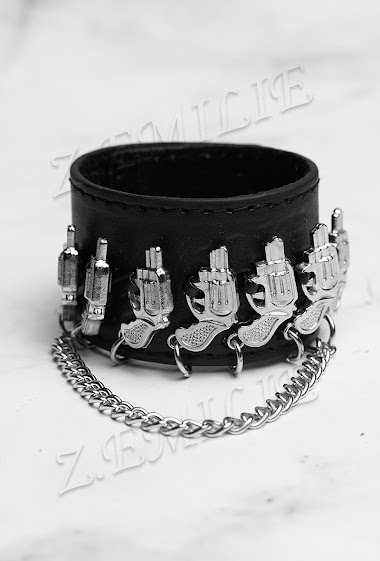 Großhändler Z. Emilie - Gun leather bracelet