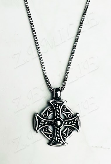 Großhändler Z. Emilie - Matese cross steel necklace
