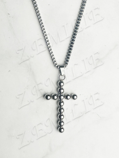 Wholesaler Z. Emilie - Steel cross necklace