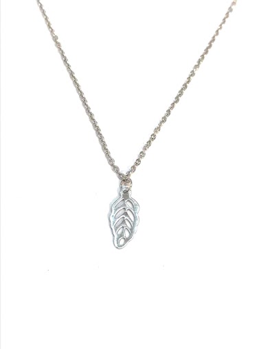 Wholesaler Z. Emilie - Leaf steel necklace