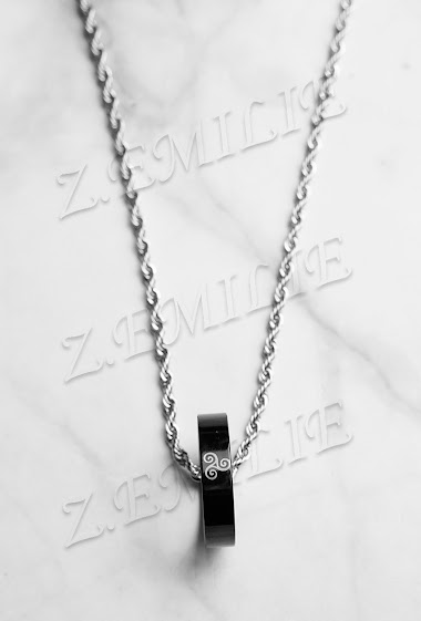 Wholesaler Z. Emilie - Triskell steel necklace
