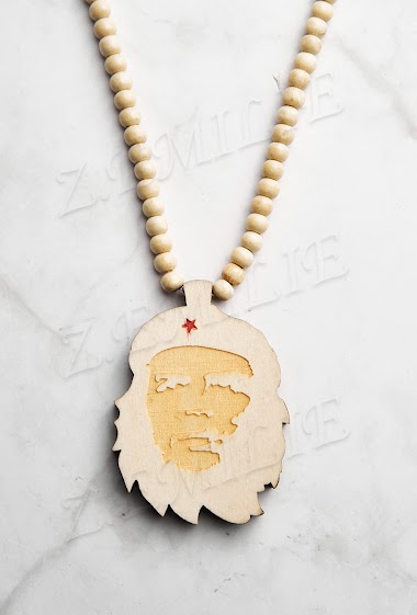 Che Guevara wood necklace
