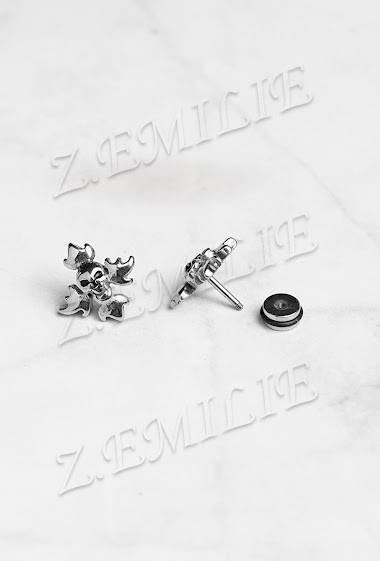 Wholesaler Z. Emilie - Fake piercing skull earring