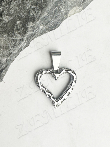 Wholesaler Z. Emilie - Steel heart pendant