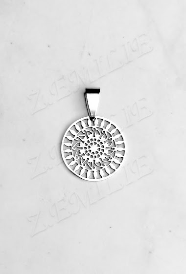 Großhändler Z. Emilie - Mandala flower steel pendant