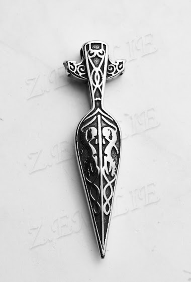 Wholesaler Z. Emilie - Kunai steel pendant