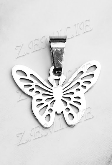 Grossiste Z. Emilie - Pendentif acier papillon