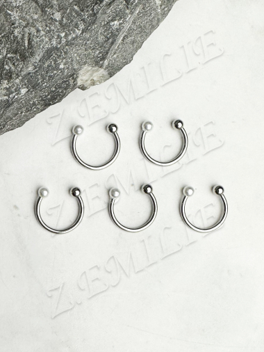 Grossiste Z. Emilie - Piercing anneau universel fer à cheval 1.2x10mm