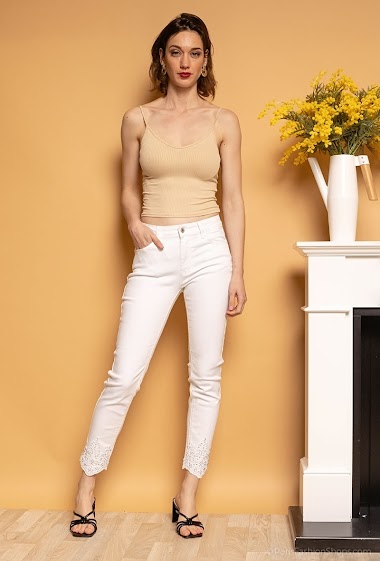 Wholesaler Zac & Zoé - Embroidered jeans with rhinestones