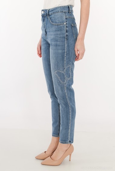 Mayorista Zac & Zoé - Jeans slim con pedrería diseño mariposa