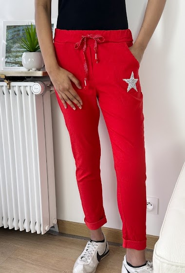 Grossiste Zafa - Pantalon uni, avec poche sur les côtés et patch étoile.