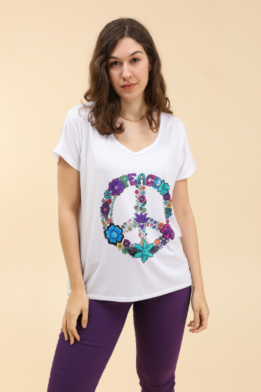 Grossiste Zafa - T-shirt en polyester à col V.