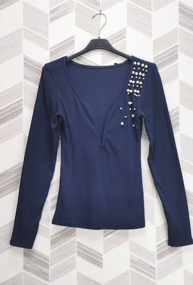 Wholesaler Zafa - Ribbed top, with pearls on the shoulder.