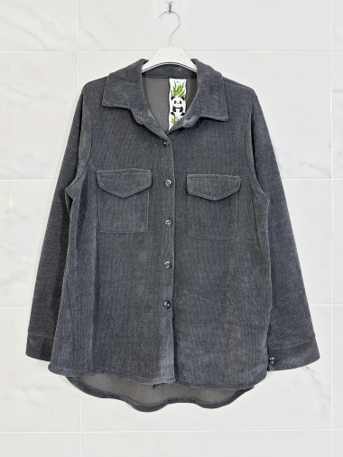 Wholesaler Zafa - Velvet shirt jacket, with two patch pockets at the front.